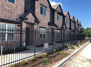 1451 Associates Ave #502, College Station, TX 77845