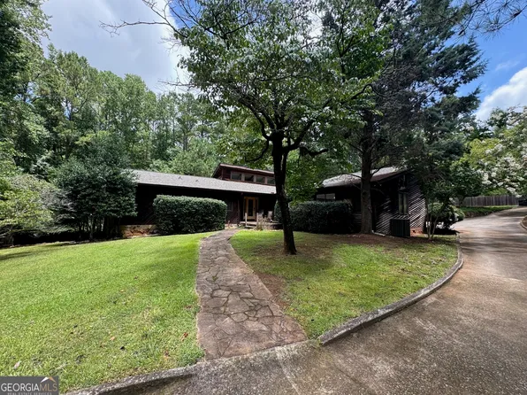 223 Busbin Rd, Fayetteville, GA 30215