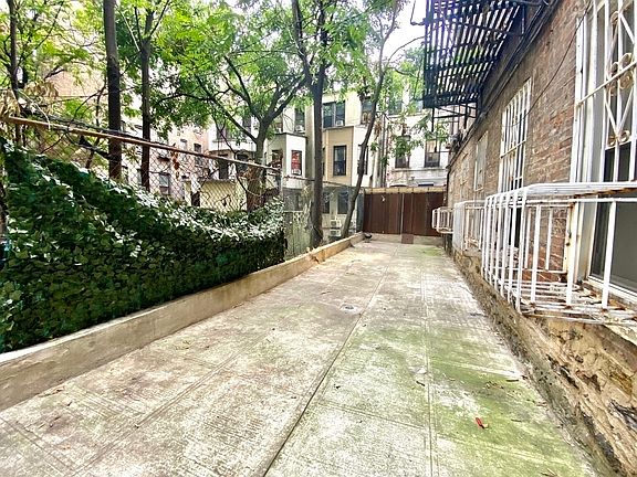 3rd image of 283 Audubon Ave #B