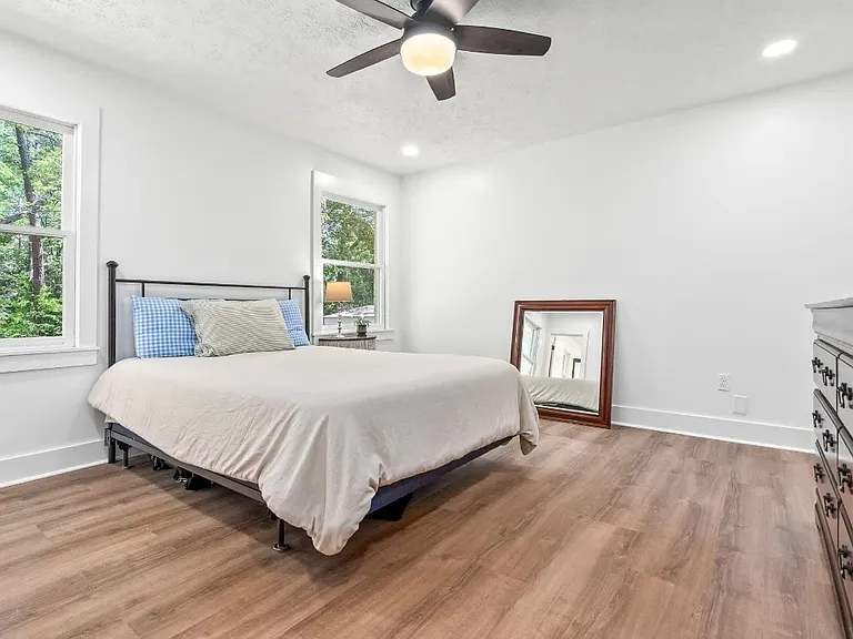 322 Cricket Ln — Photo 7