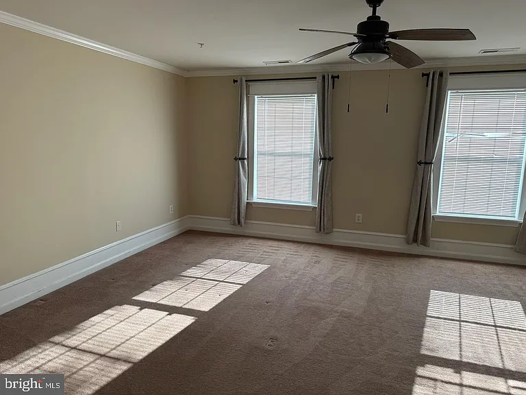 1959 Camelia Ct — Photo 17