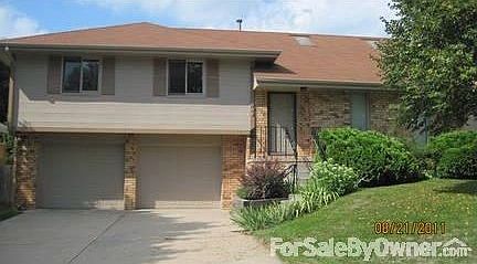 1206 Rebecca Court
						:
						Main view outside from street