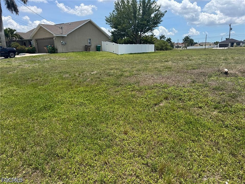 2nd image of 1008 NW 16th Ter