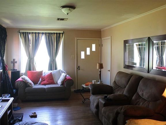 4th image of 129 W Claude St