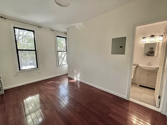 Rented by New Amsterdam Realty Group | media 1