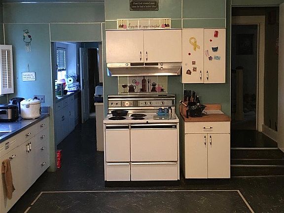 2nd image of 124 Prospect Ave