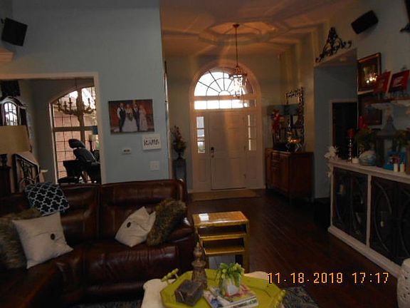5th image of 306 Autumnwood Dr