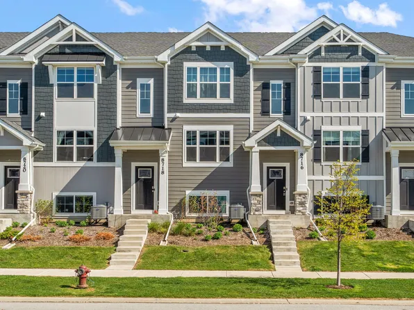 8716 Orchid Dr, Saint John, IN 46373