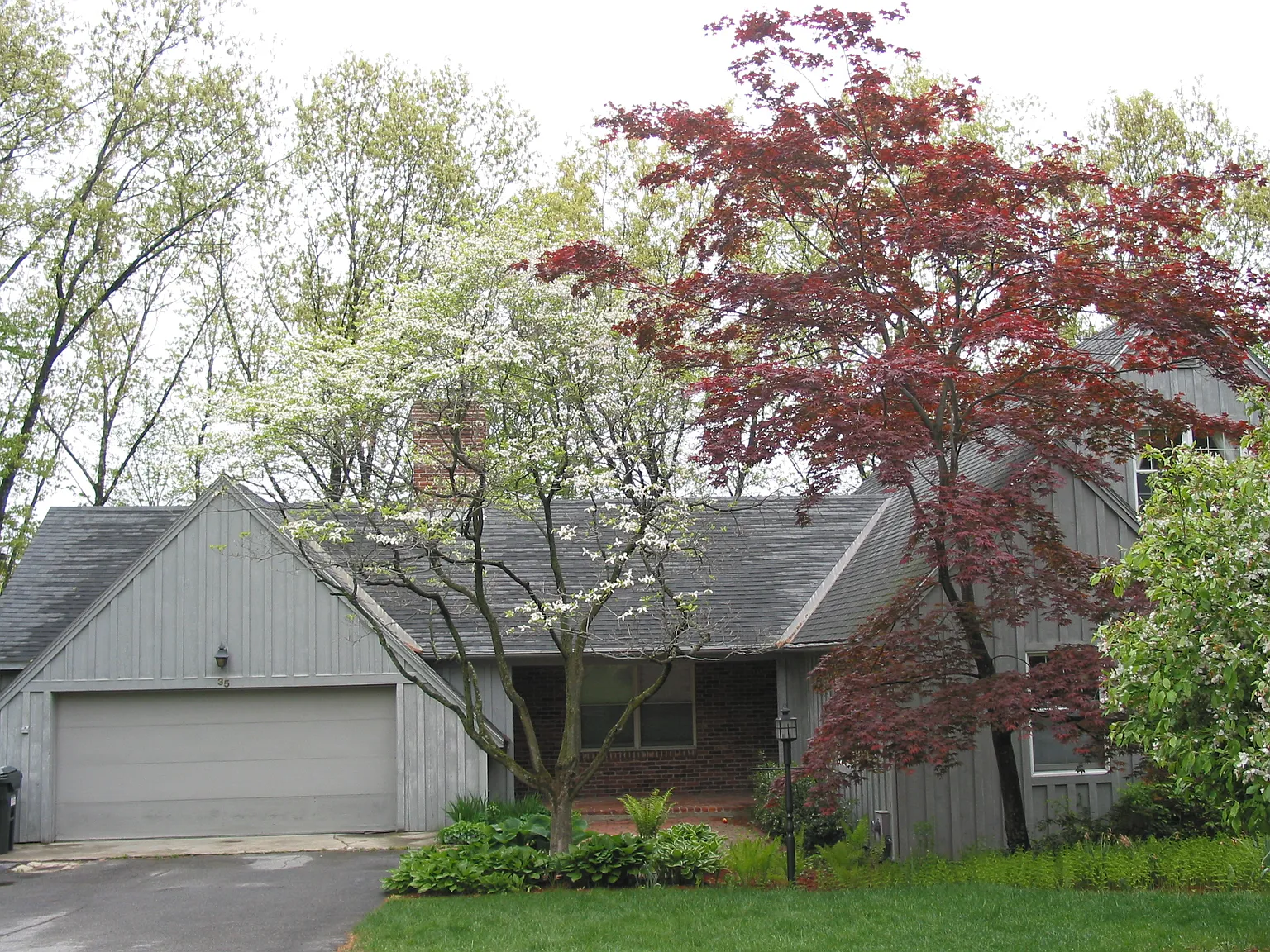 3 bed, 2.5 bath, 2100 sqft, $2,950 — Photo 2
