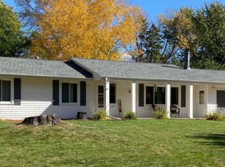 11303 19th Ave S, Burnsville, MN 55337