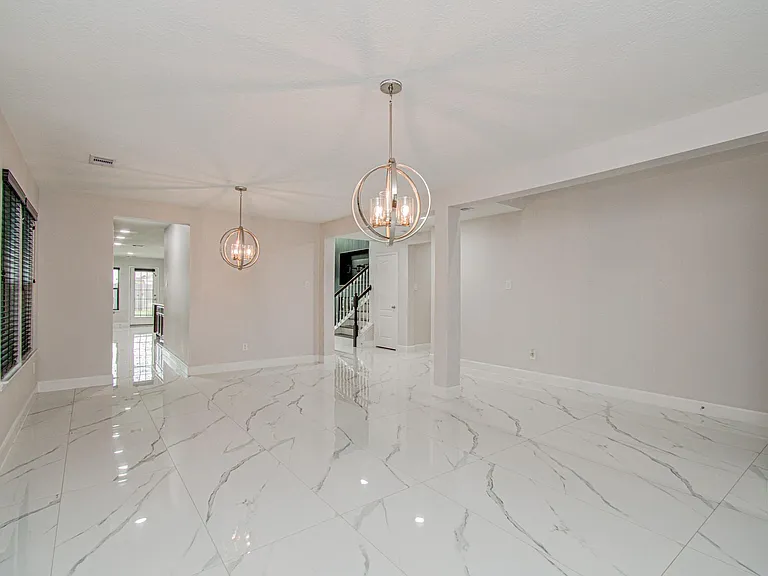 16430 Williamstown Dr — Photo 9