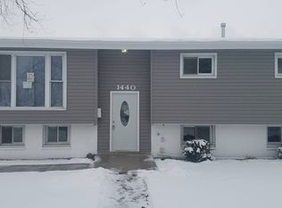 1440 Burnham Ave, Calumet City, IL