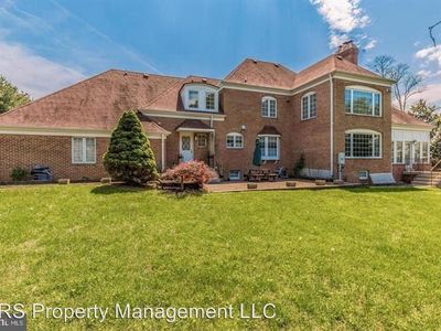 5801 Foggy Ln, Rockville, MD, 20855