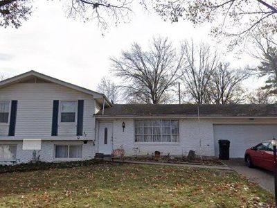 4921 Chateau Dr, Godfrey, IL, 62035