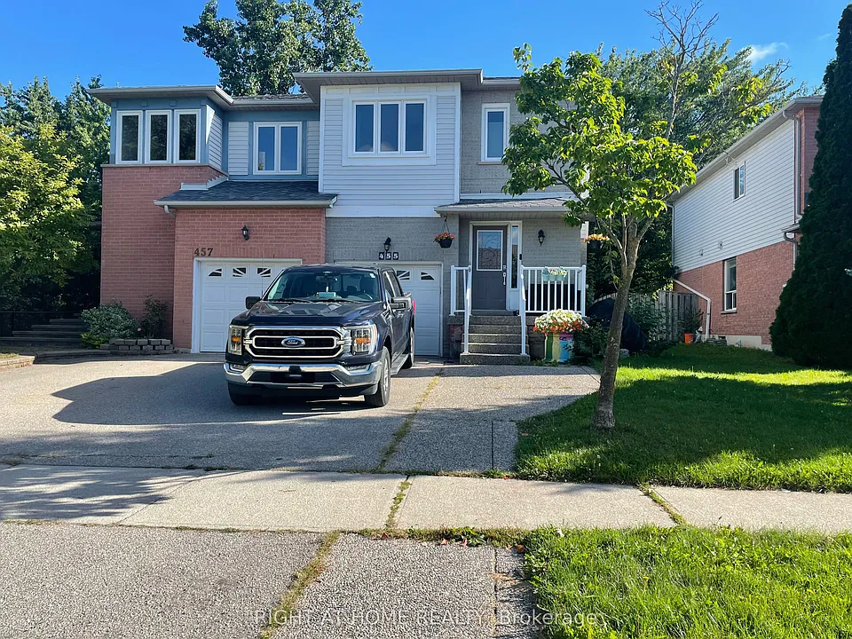 455 Levanna Ln