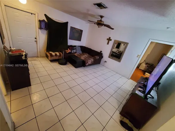 11562 SW 109th Rd #35Z, Miami, FL 33176
