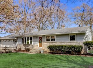 370 S Allen Rd, Waukesha, WI 53186