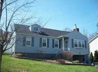 720 Regent St, Houston, PA 15342