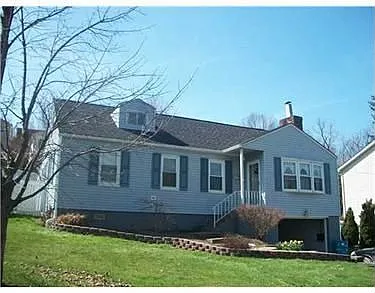 720 Regent St photo 1