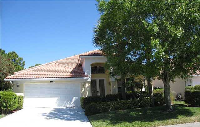 1st image of 618 NW Lambrusco Dr