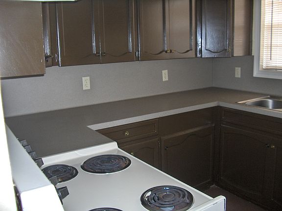 2nd image of 1610 W Kuhn St APT 4