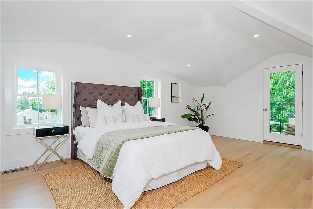 35 John Street - 1 — Photo 4