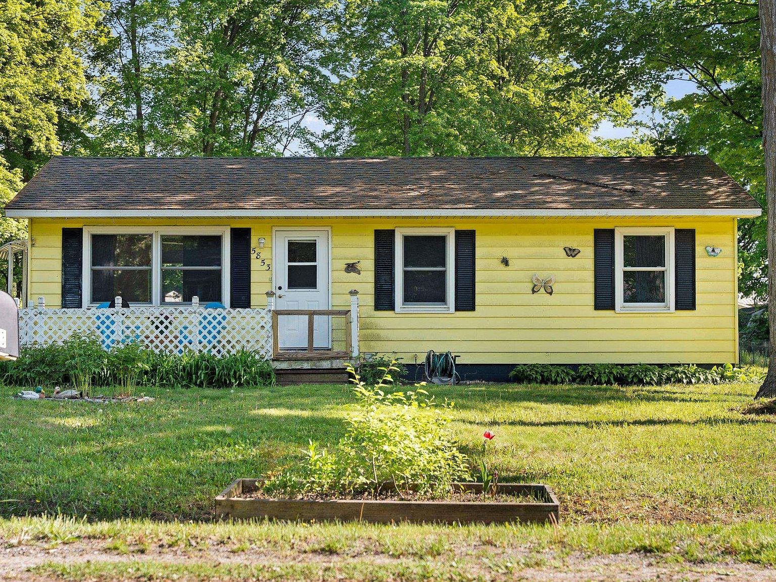 5853 Old Maple Trl, Grawn, MI 49637 Zillow