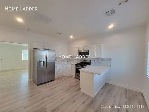 2301 N 27th St #2 Photo 1
