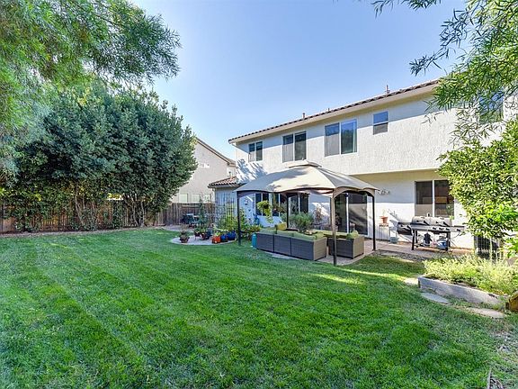 5th image of 1770 Iverson Way