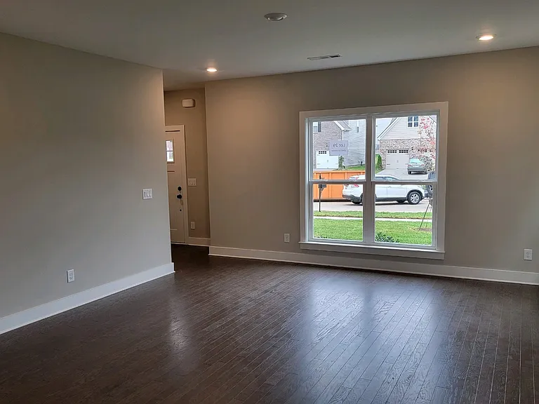 1044 Wickshire Dr — Photo 8