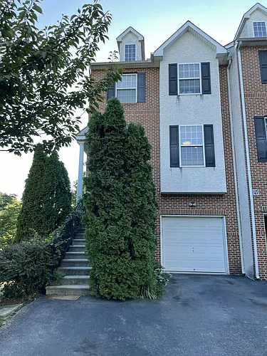 24 Nathans Pl Photo 1