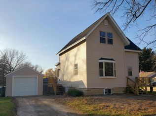 1400 Dakota St, Watertown, WI 53094