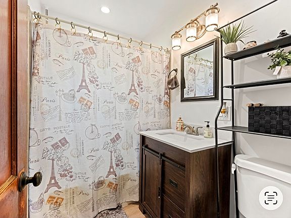 4th image of 575 Washington Ave #573