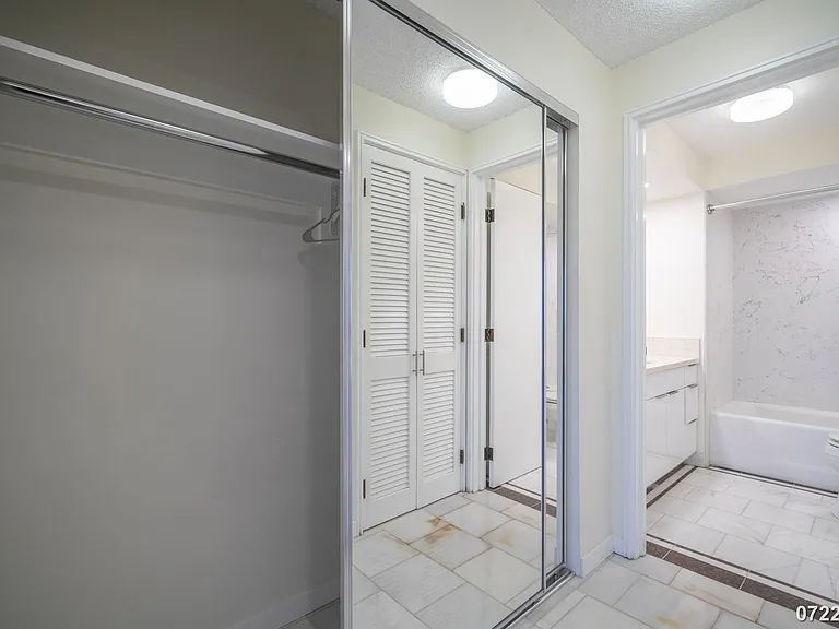 415 South St #1402 — Photo 18