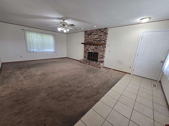 2nd image of 701 Elizabeth Dr