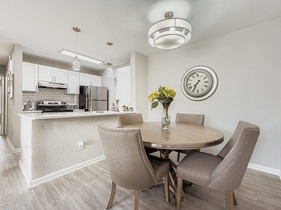 1st image of 100 Wood Terrace Pl NE #2028
