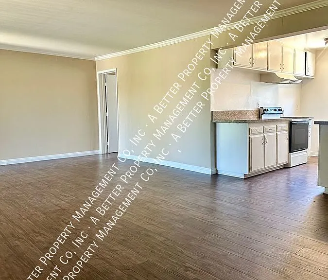 4138 Hathaway Ave #4 — Photo 6