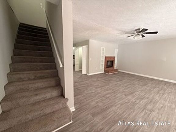 3rd image of 122 Highland Park Dr