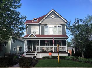 107 N Wright St, Naperville, IL 60540