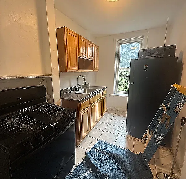 381 Sumpter St #3L — Photo 3
