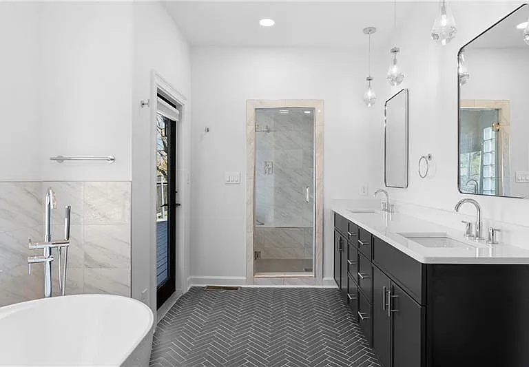 350 Kelson Dr — Photo 31