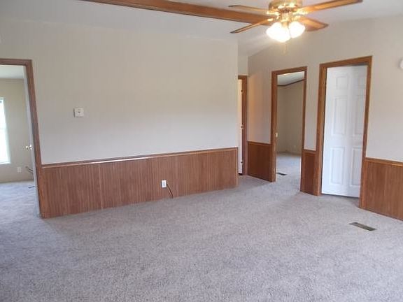 3rd image of 107 Humbert Ln