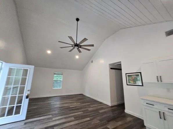 4622 Cypress Lakes Cir, Cleveland, TX 77327