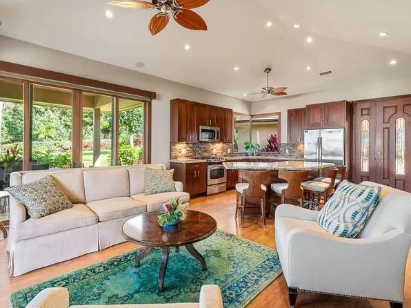 116 Keoawa Pl, Lahaina, HI 96761