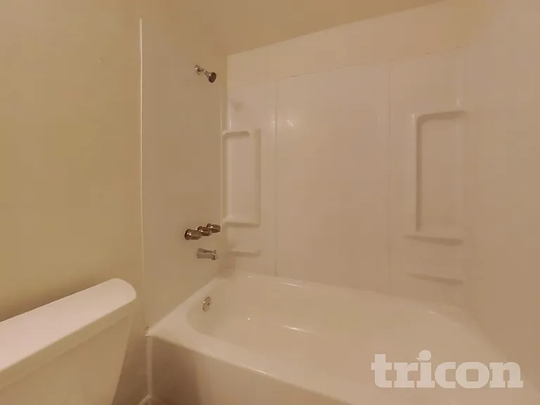 4241 N 73rd Ln — Photo 14