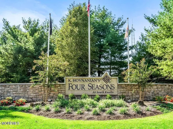 5 Banstead Way, Jackson, NJ 08527