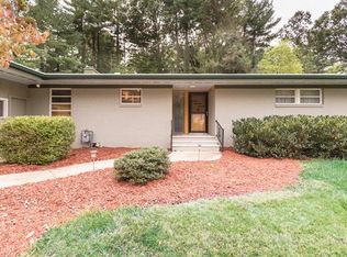 300 Balsam Rd, Hendersonville, NC 28792