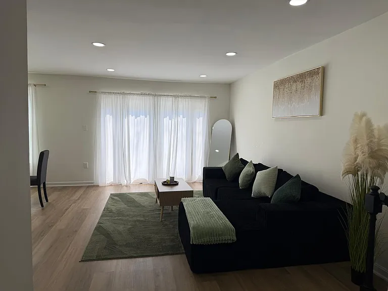 3105 Calydon Ct — Photo 9