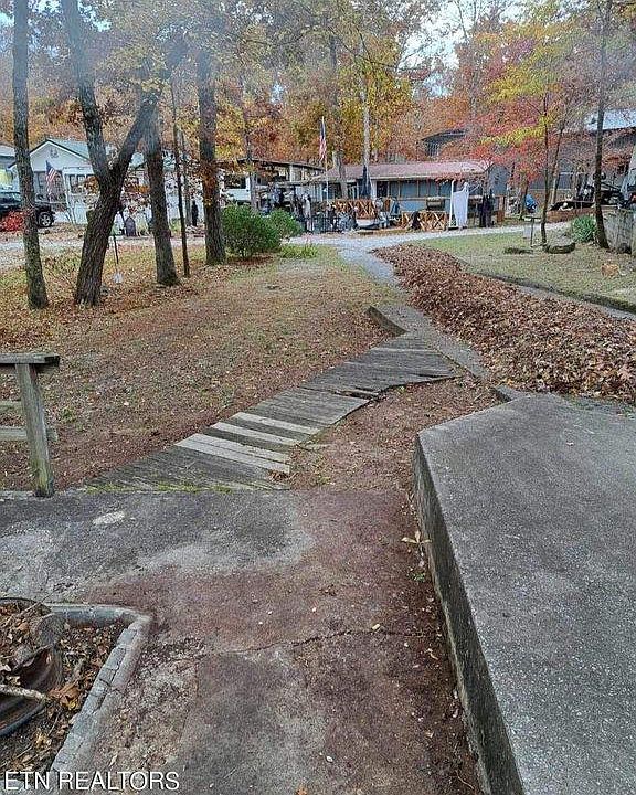 1st image of 200 & 15 Honeysuckle Ln