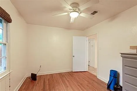 2930 Hundred Oaks Ave — Photo 5